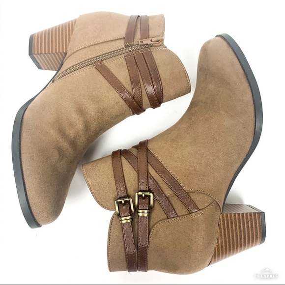 Life Stride | NIB Jezebel Bootie in Tan - Picture 3 of 8